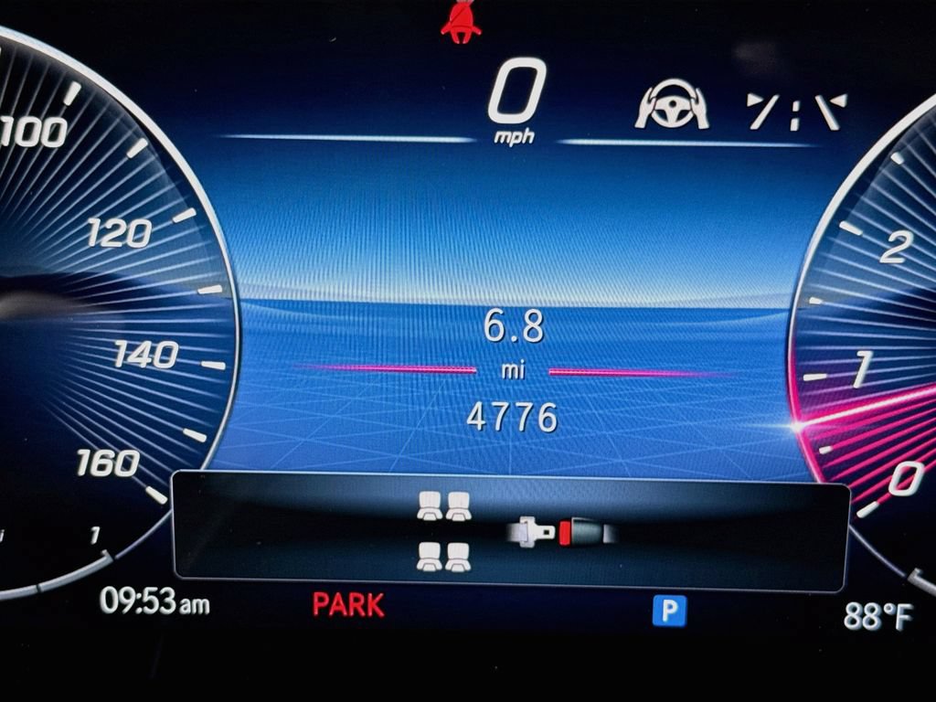 Used 2025 Mercedes-Benz GLS 450 4MATIC image 12
