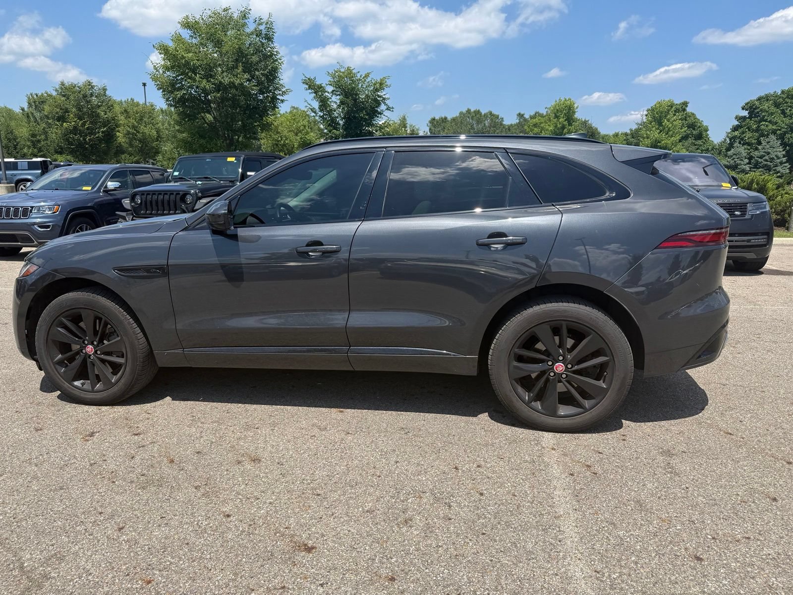 Used 2023 Jaguar F-PACE R-Dynamic S AWD/4WD image 8