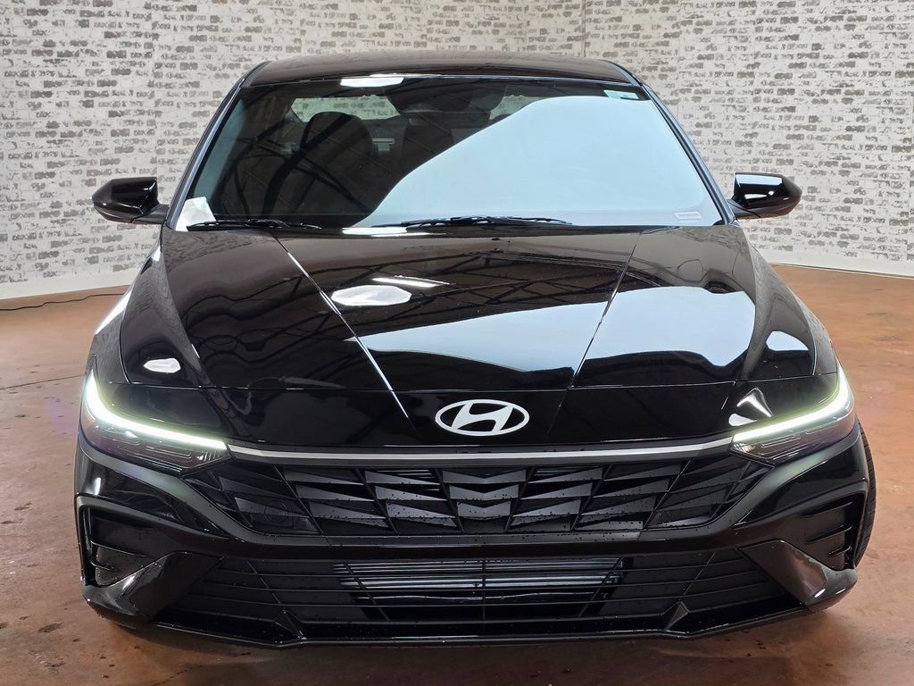 New 2026 Hyundai Elantra SEL Sport Premium FWD image 2
