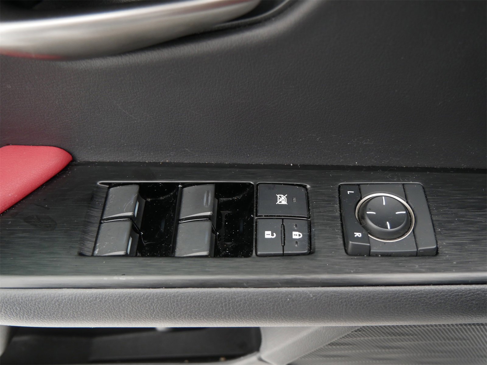 Used 2019 Lexus UX 200 F Sport w/ F Sport Premium Package image 13