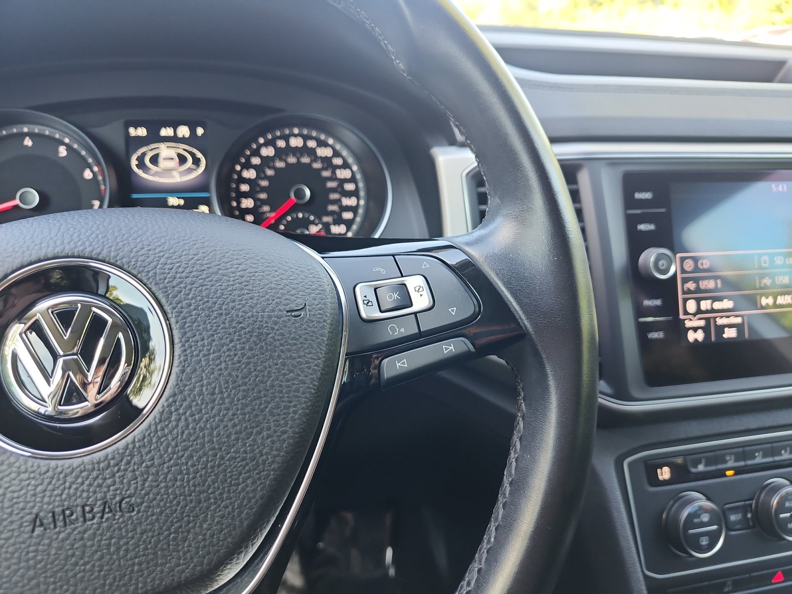 Used 2018 Volkswagen Atlas SE FWD image 23