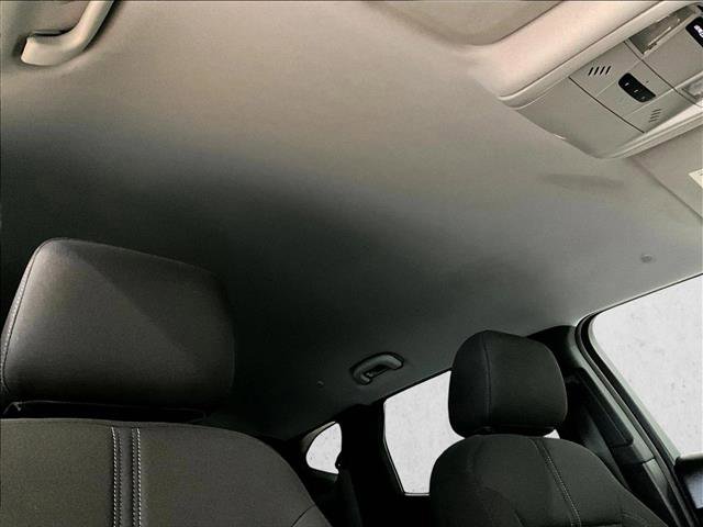 Used 2022 Chevrolet Blazer LT FWD image 17