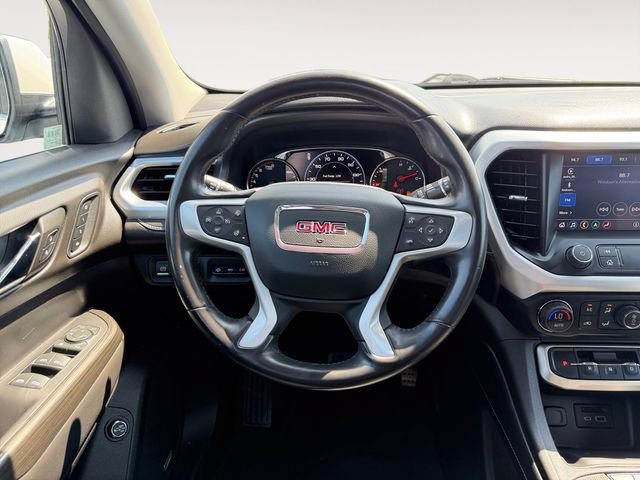Used 2022 GMC Acadia SLT w/ Technology Package AWD/4WD image 10