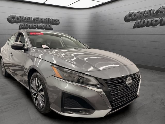Certified 2024 Nissan Altima 2.5 SV FWD image 7