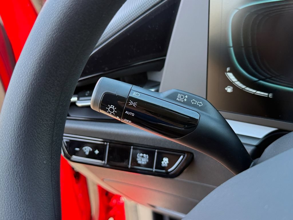 New 2026 Kia Niro LX FWD image 31