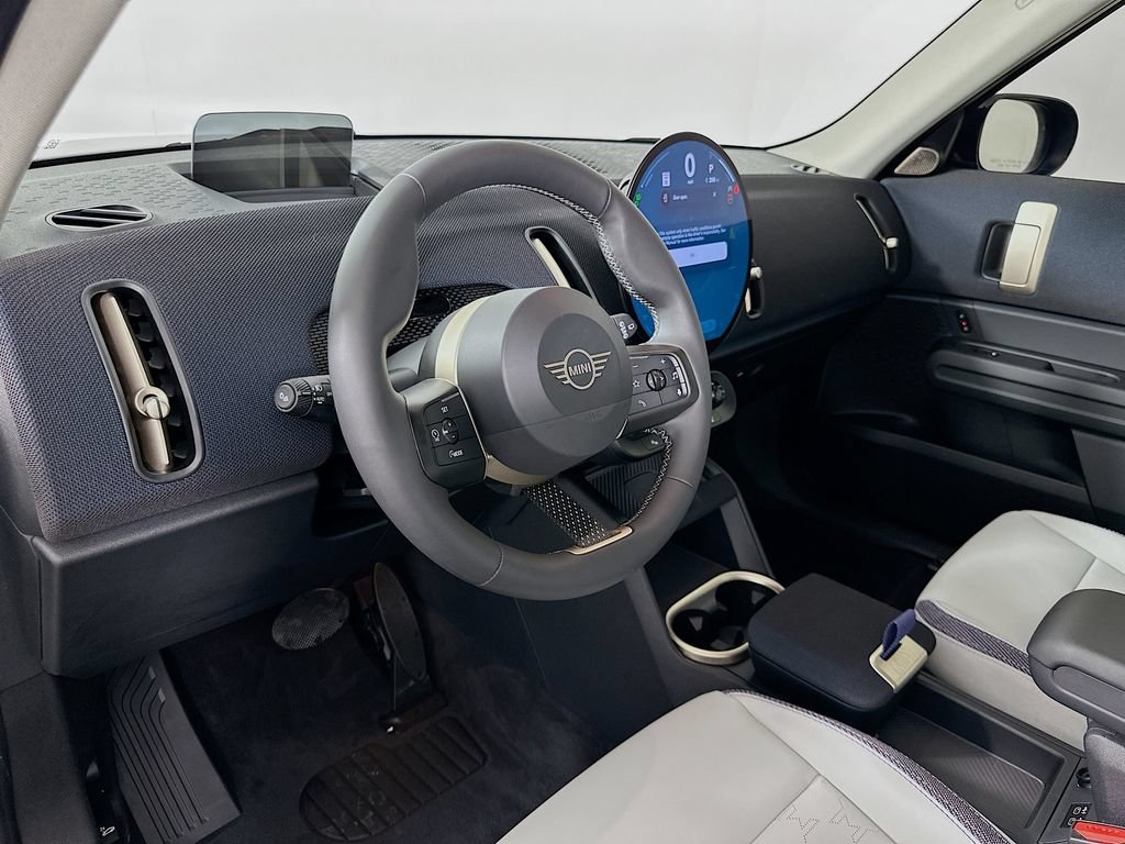 Used 2025 MINI Cooper Countryman S w/ Comfort Package Max AWD/4WD image 9