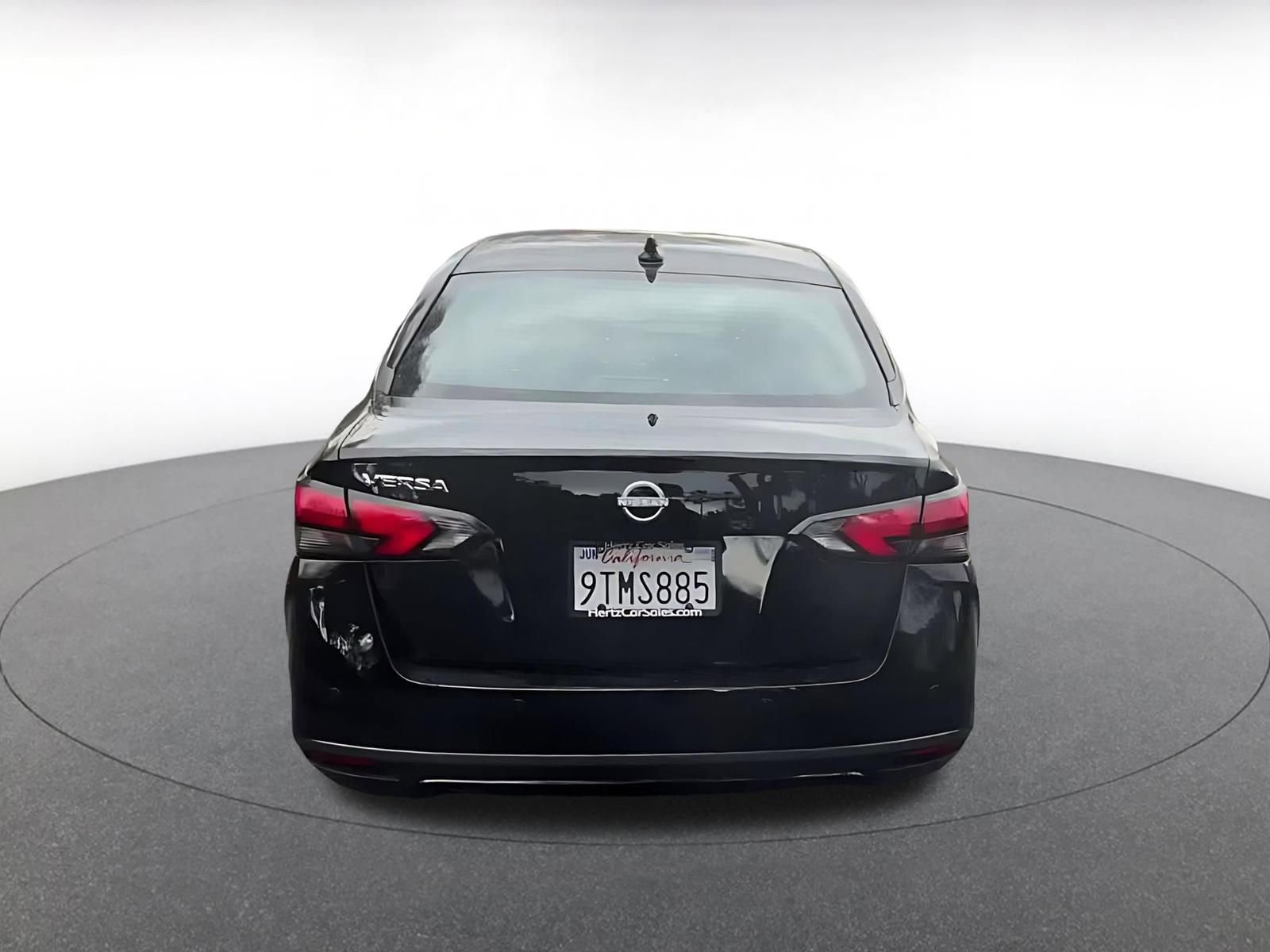 Used 2025 Nissan Versa SV image 12