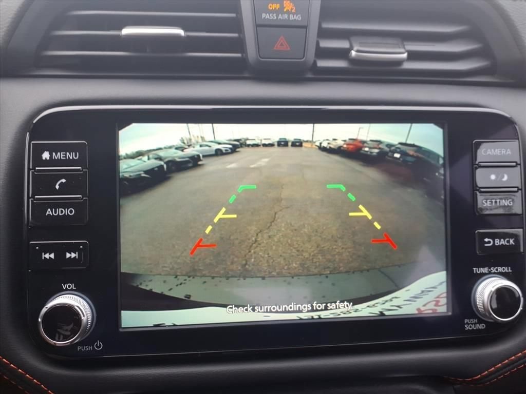 New 2025 Nissan Versa SR w/ Trunk Package FWD image 20