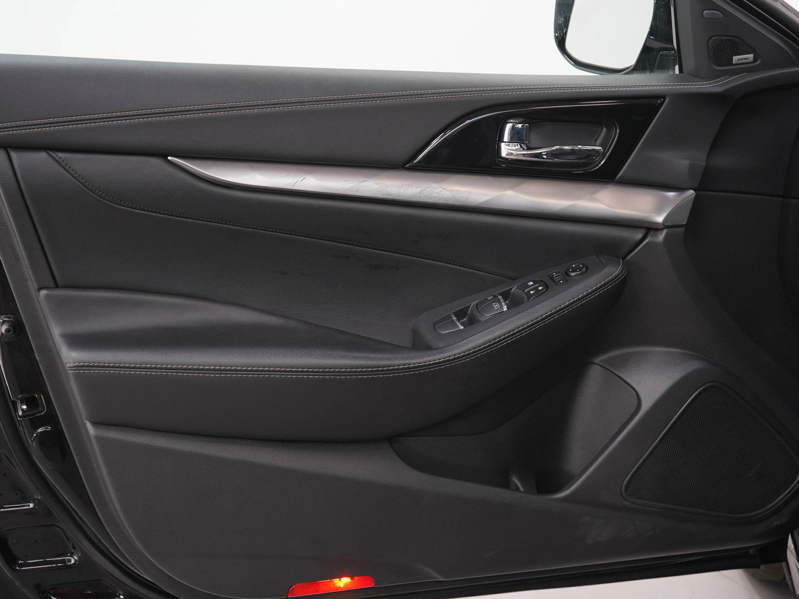 Used 2023 Nissan Maxima SL image 18