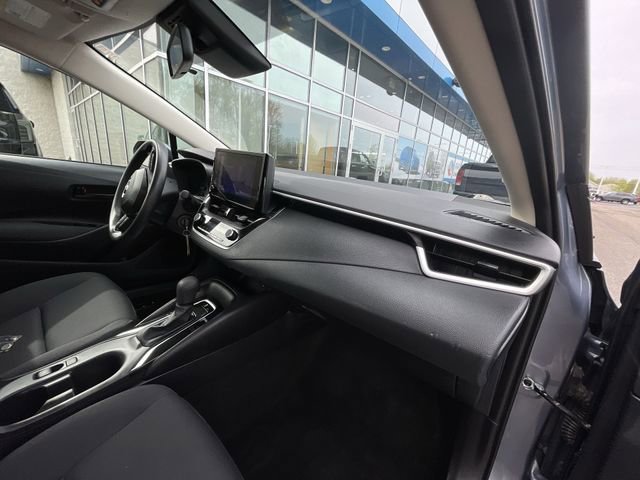 Used 2025 Toyota Corolla LE FWD image 26