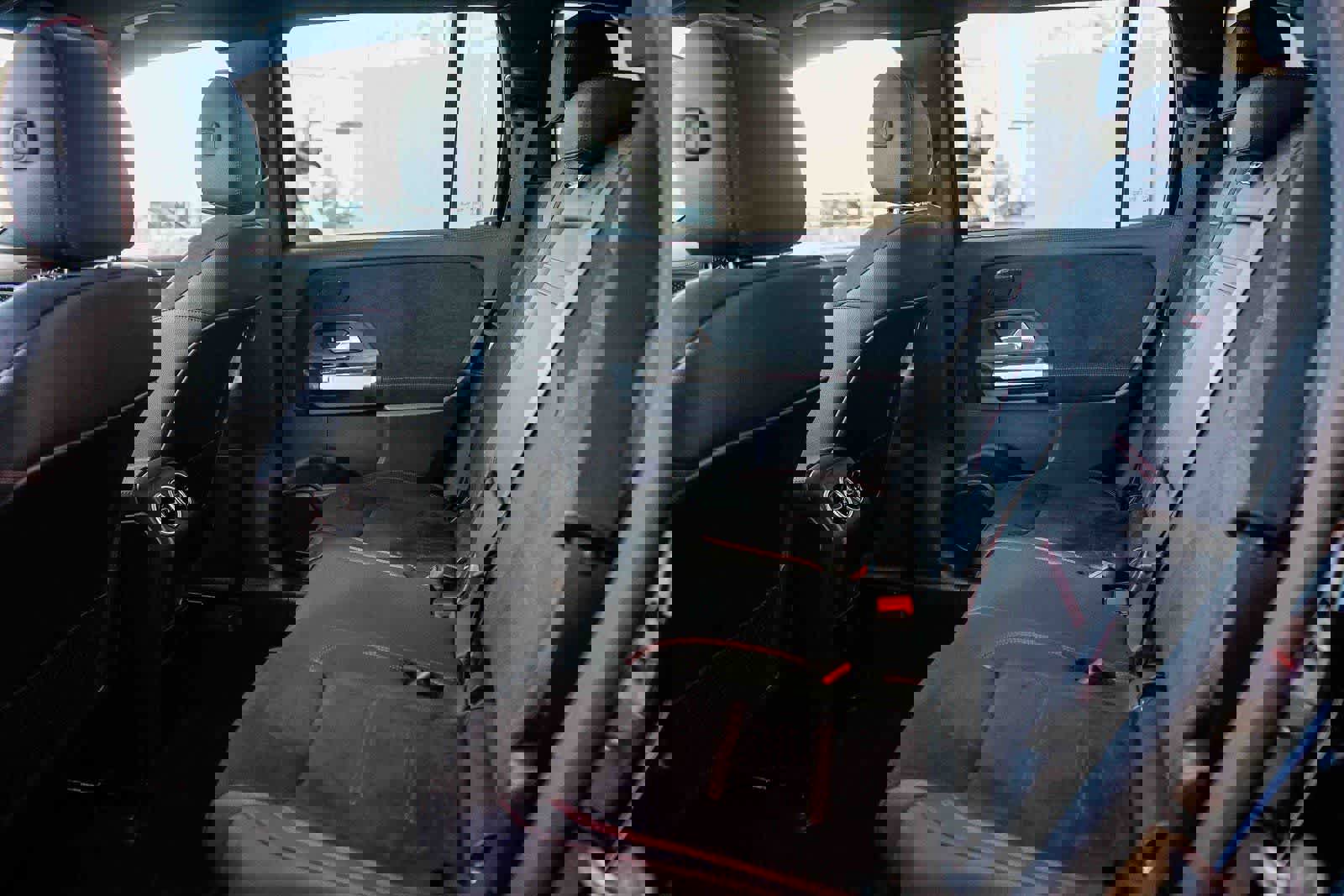 Used 2024 Mercedes-Benz EQB 350 4MATIC SUV image 18