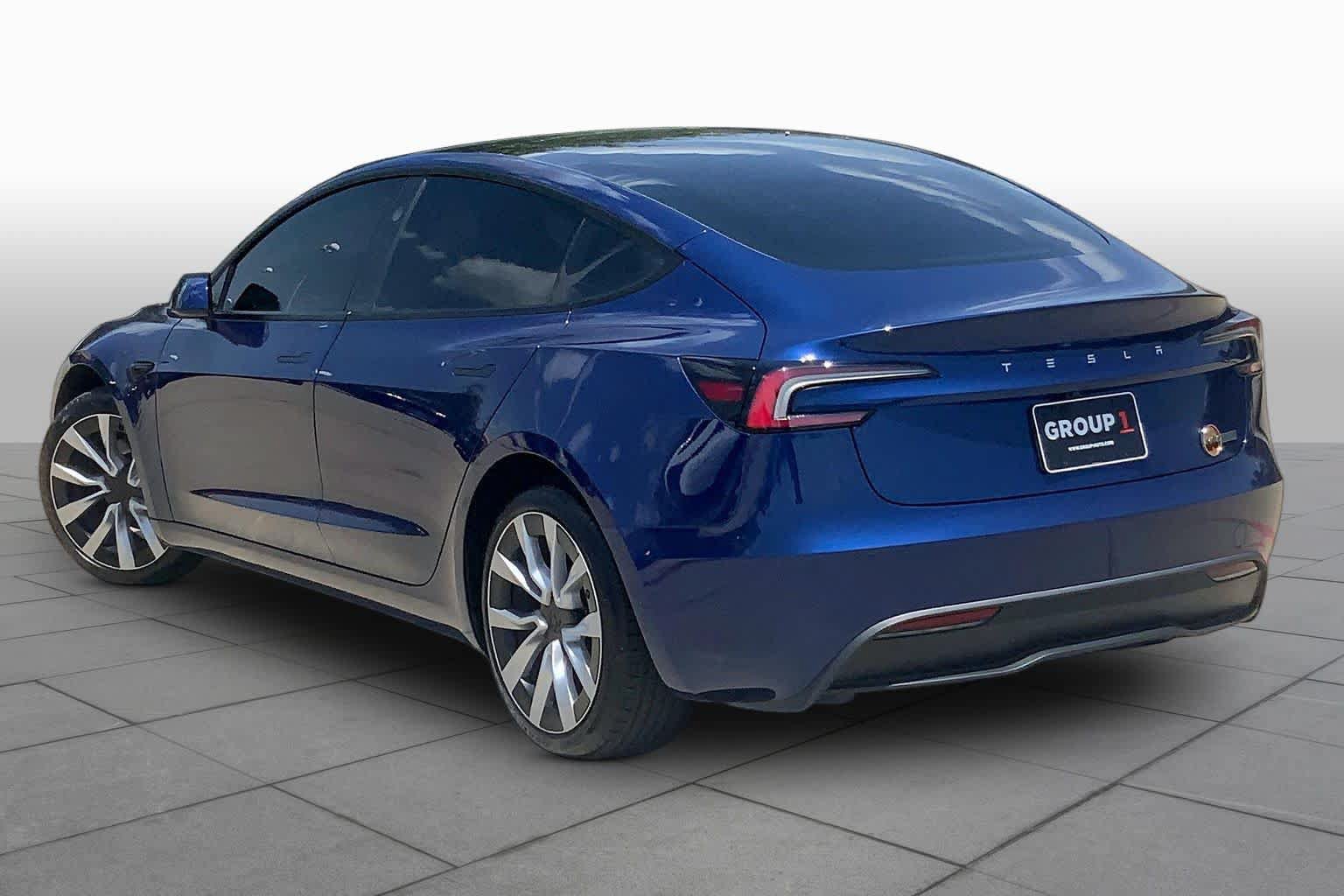 Used 2025 Tesla Model 3 Long Range RWD image 11