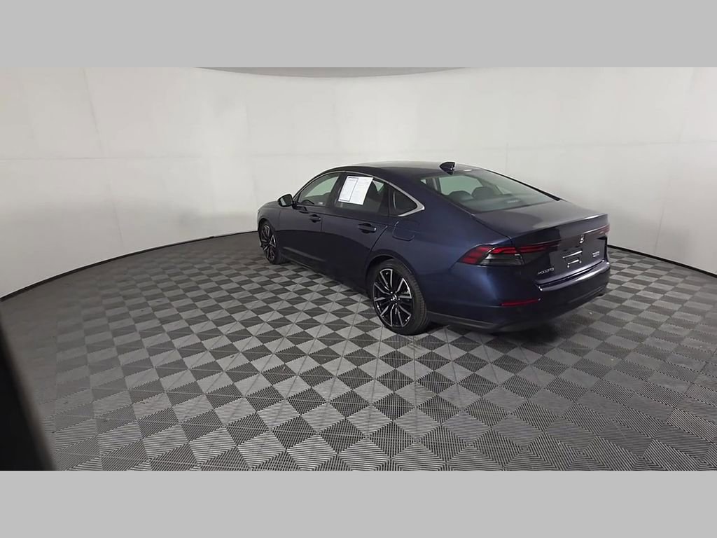 Used 2023 Honda Accord Touring image 41