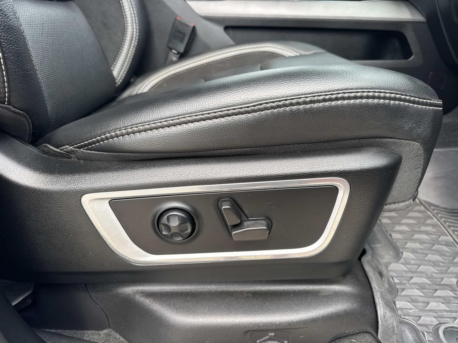 Used 2022 RAM 1500 Laramie AWD/4WD image 13