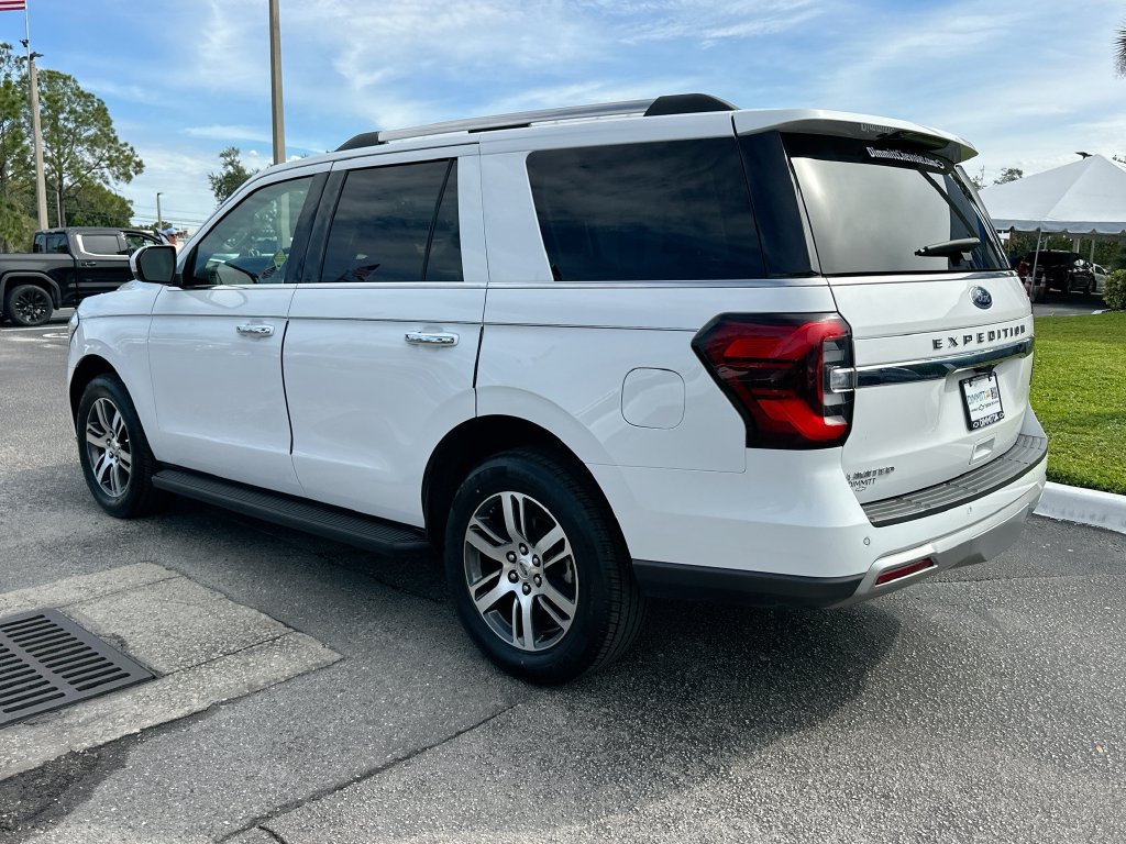 Used 2024 Ford Expedition Limited RWD image 7
