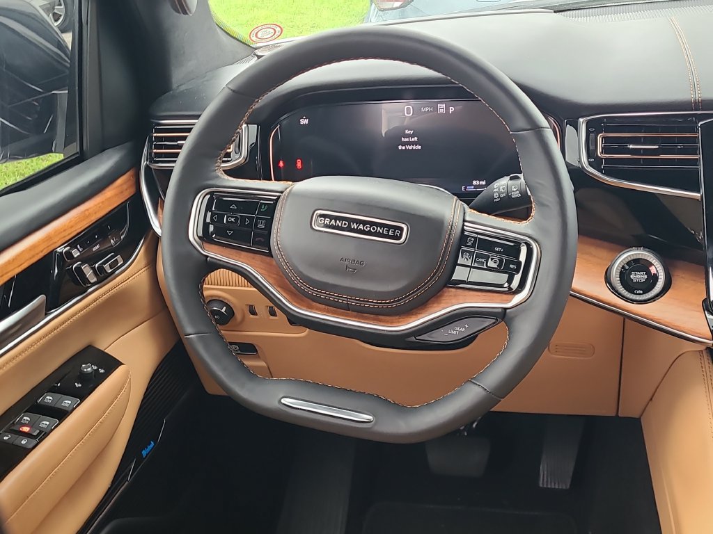 Used 2024 Jeep Grand Wagoneer Series III AWD/4WD image 14