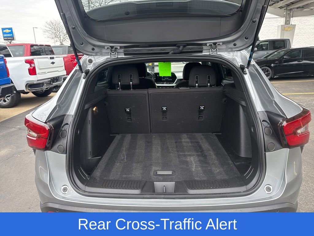 Certified 2024 Chevrolet Trax RS w/ Sunroof Package image 12