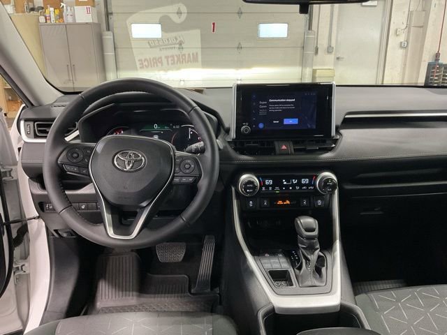 Used 2024 Toyota RAV4 XLE w/ Convenience Package image 12