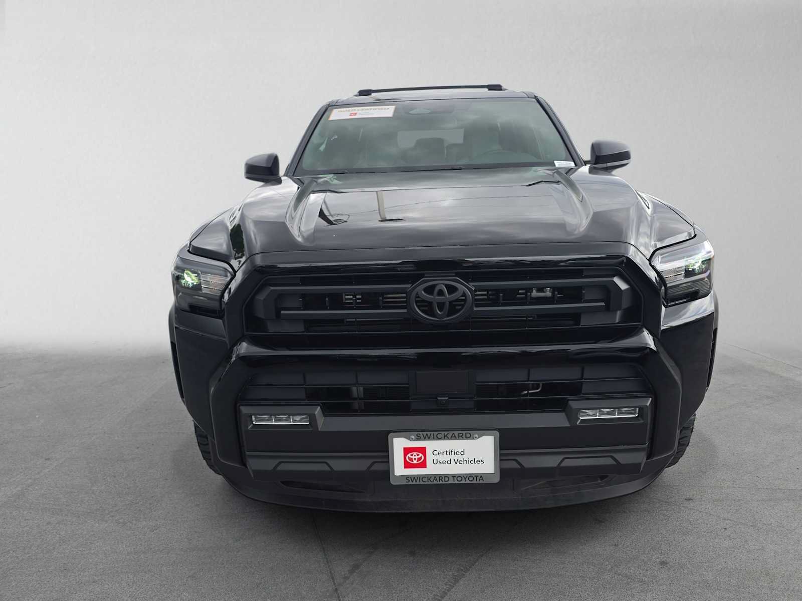 Certified 2025 Toyota 4Runner SR5 AWD/4WD image 8