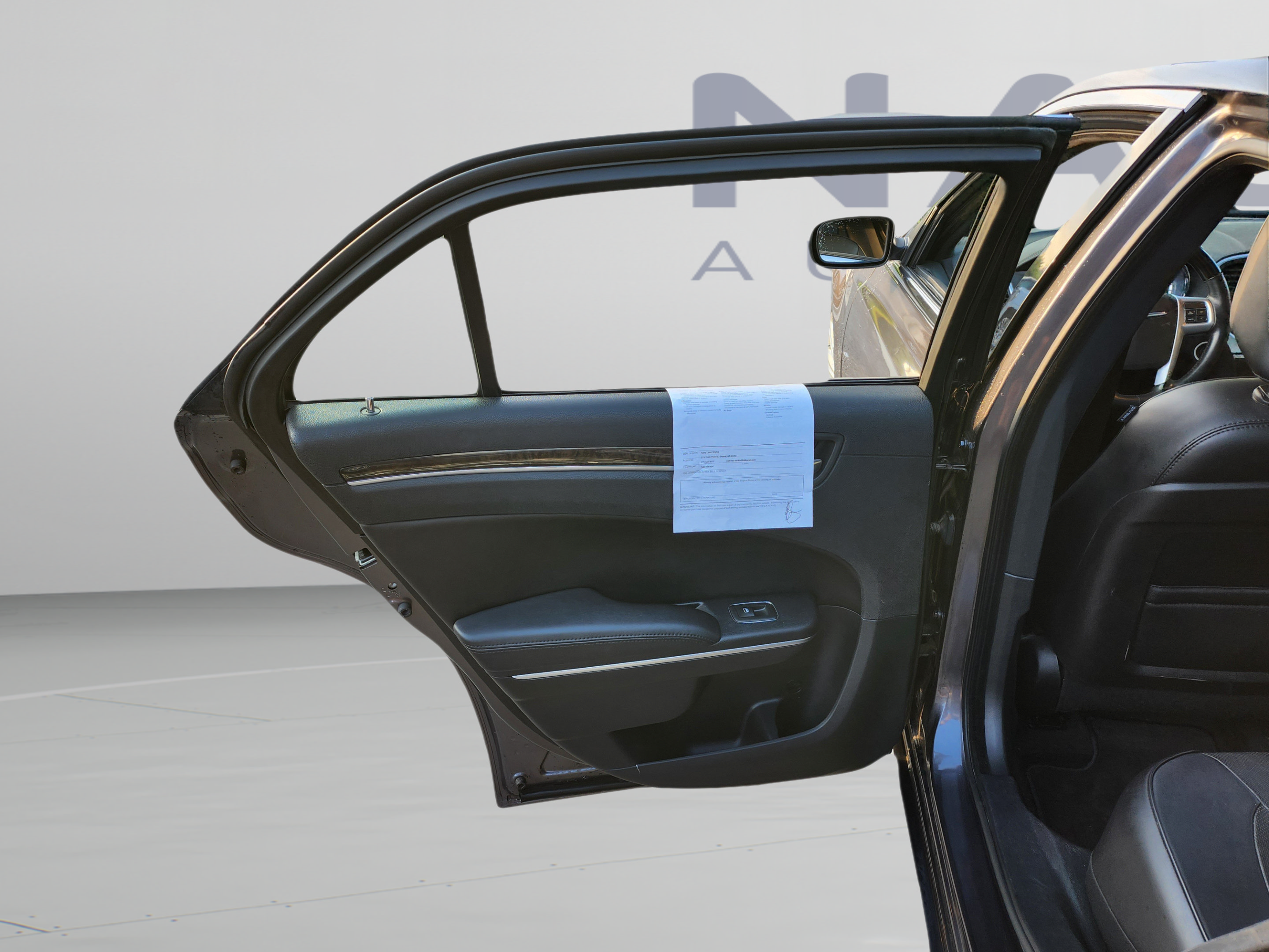 Used 2013 Chrysler 300 C RWD image 22