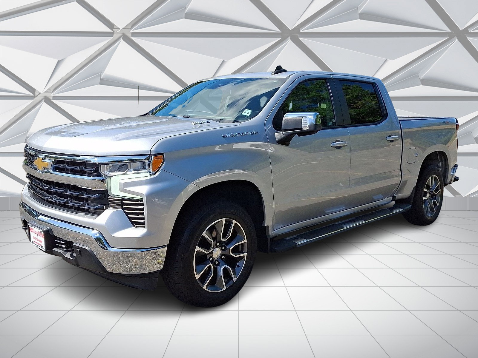 Used 2022 Chevrolet Silverado 1500 LT w/ Safety Package AWD/4WD image 5