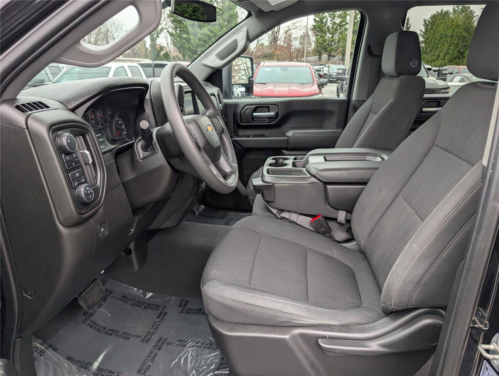 Used 2022 Chevrolet Silverado 2500 Custom w/ Custom Value Package image 16