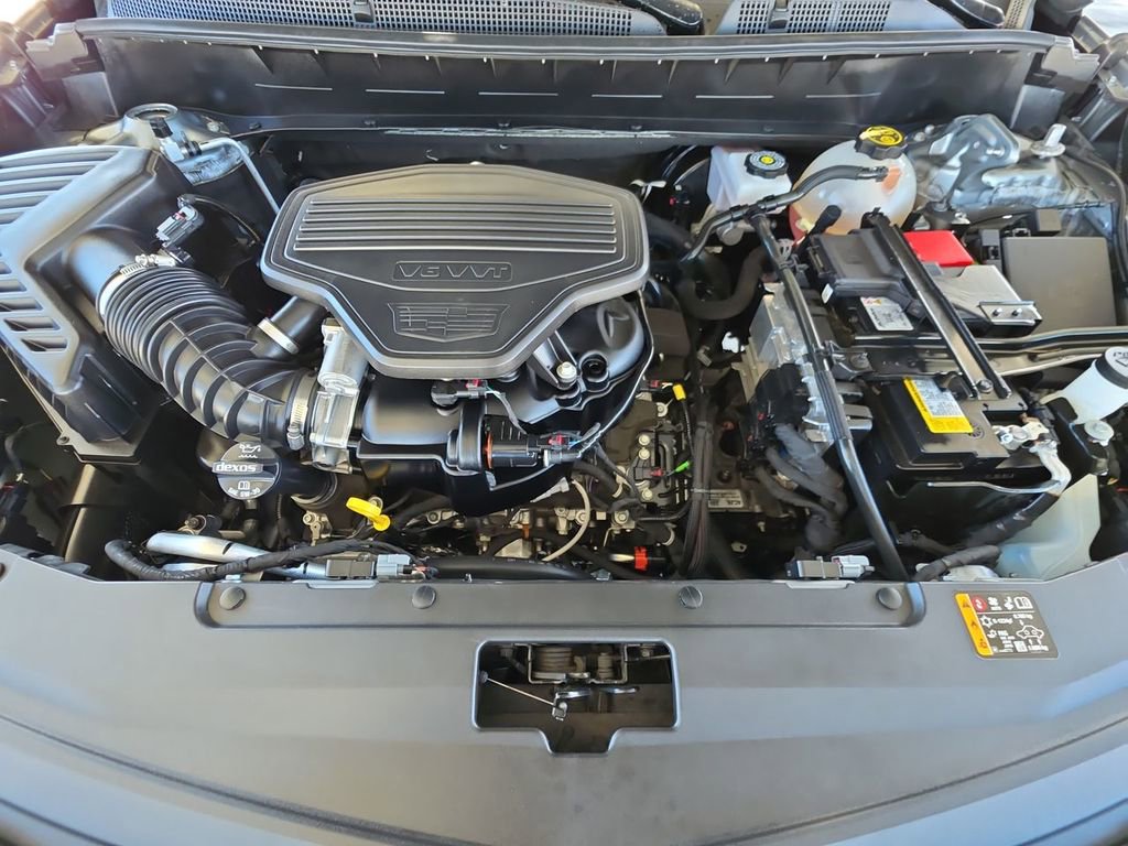 Certified 2024 Cadillac XT6 Premium Luxury w/ LPO, Floor Liner Package AWD/4WD image 31