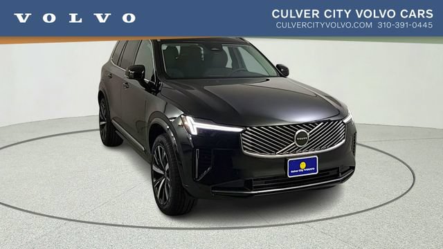 New 2026 Volvo XC90 B5 Core