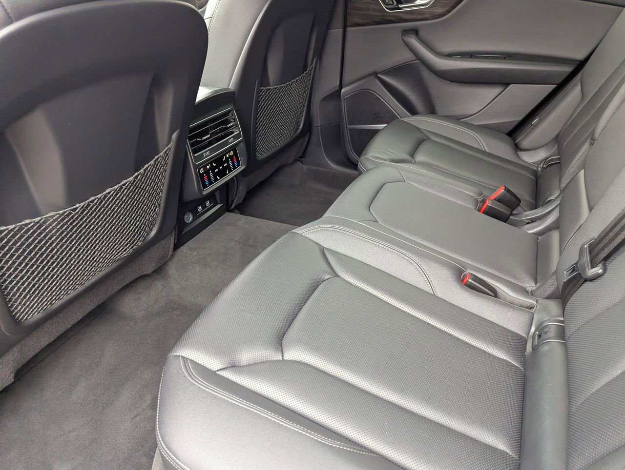 Used 2019 Audi Q8 Premium Plus AWD/4WD image 15