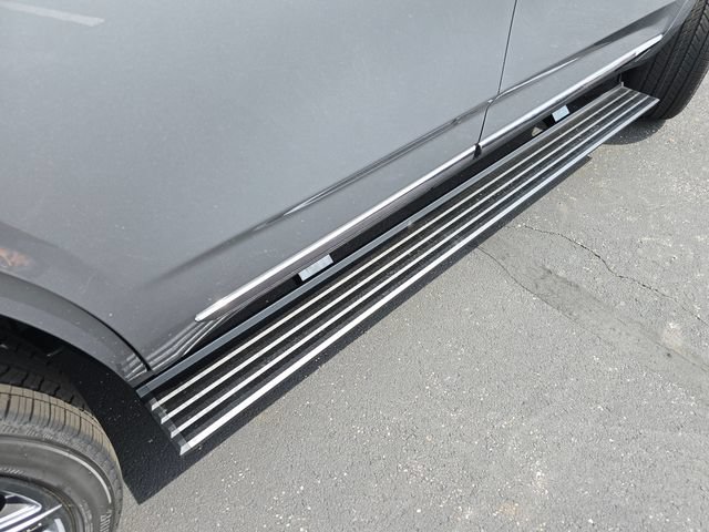 New 2026 GMC Yukon Denali Ultimate AWD/4WD image 25