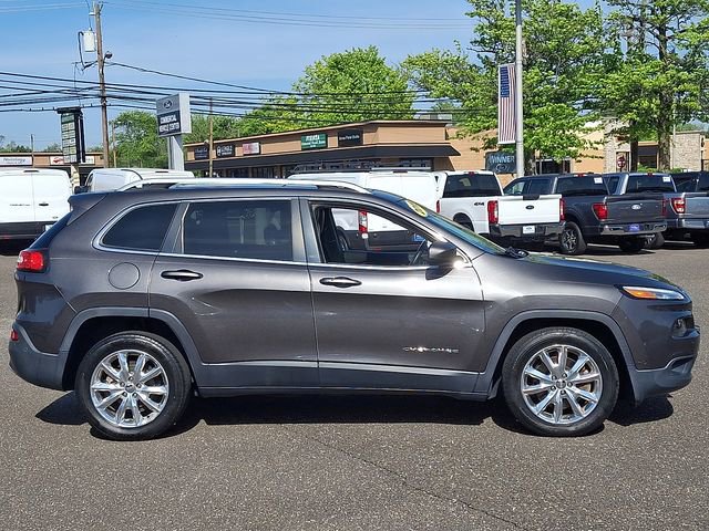 Used 2015 Jeep Cherokee Limited w/ Luxury Group FWD image 7