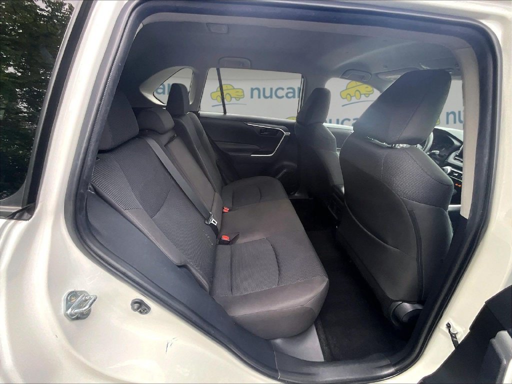 Used 2025 Toyota RAV4 LE AWD/4WD image 16