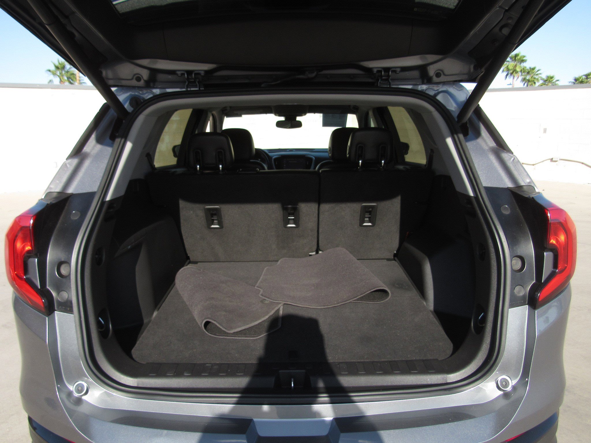 Used 2020 GMC Terrain SLT w/ Preferred Package image 12