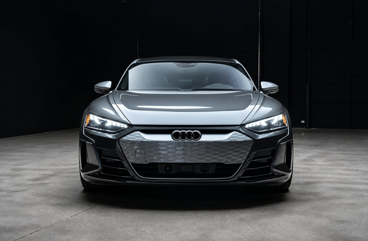 Used 2022 Audi e-tron GT Premium Plus AWD/4WD image 3