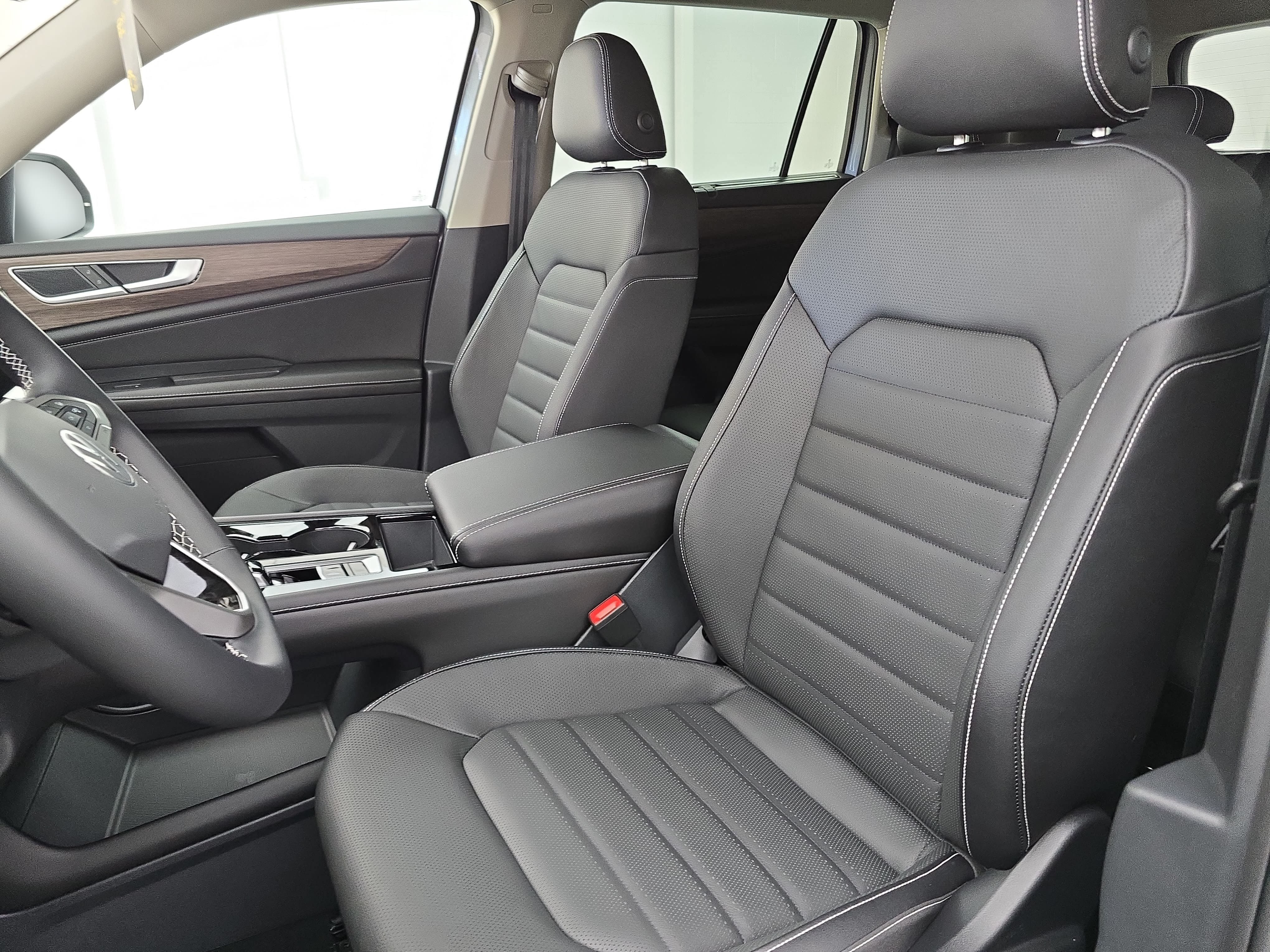 New 2026 Volkswagen Atlas SEL AWD/4WD image 16