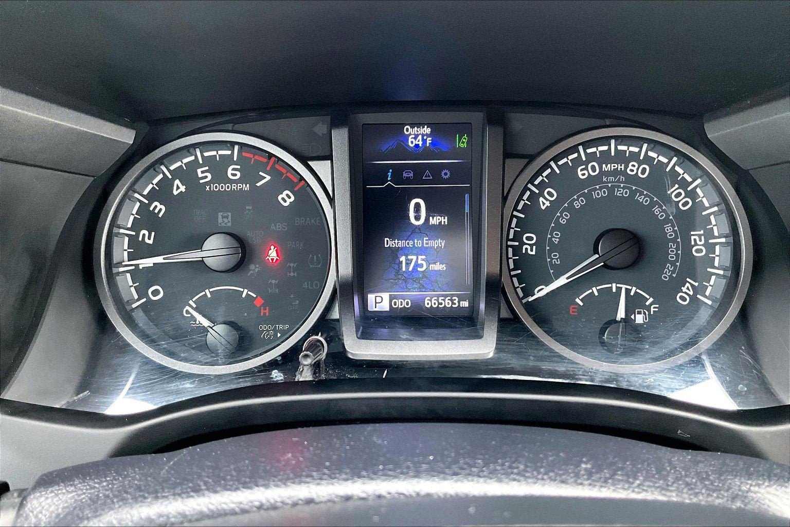 Used 2022 Toyota Tacoma TRD Off-Road AWD/4WD image 19