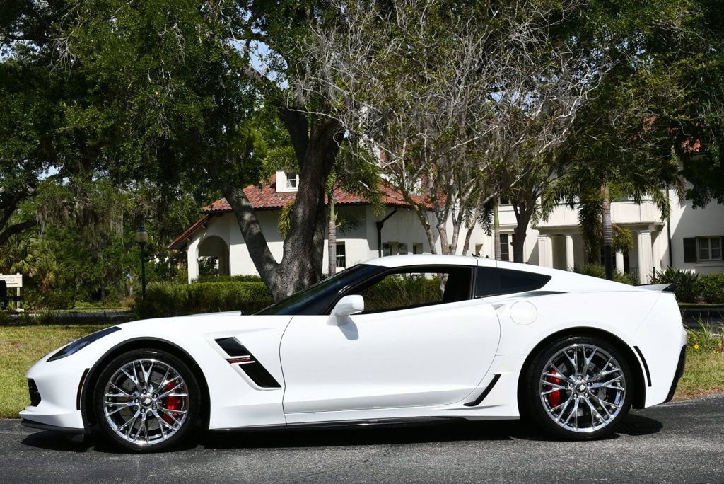 Used 2017 Chevrolet Corvette Grand Sport RWD image 24