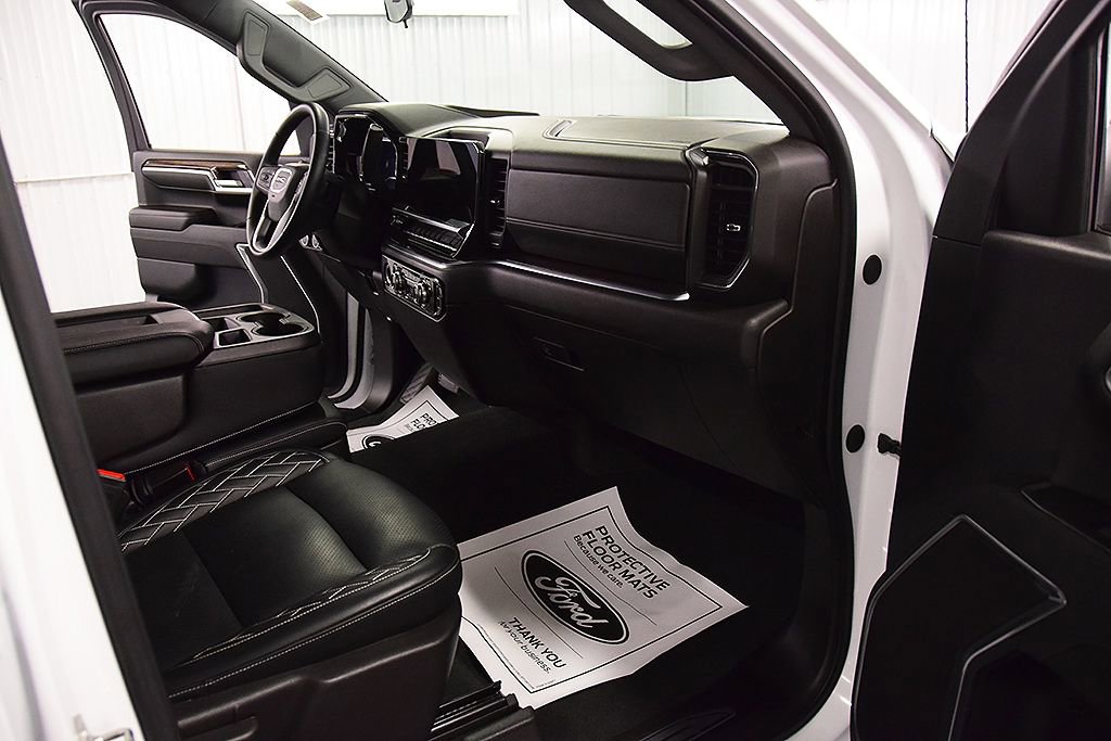 Used 2024 GMC Sierra 1500 Elevation AWD/4WD image 29