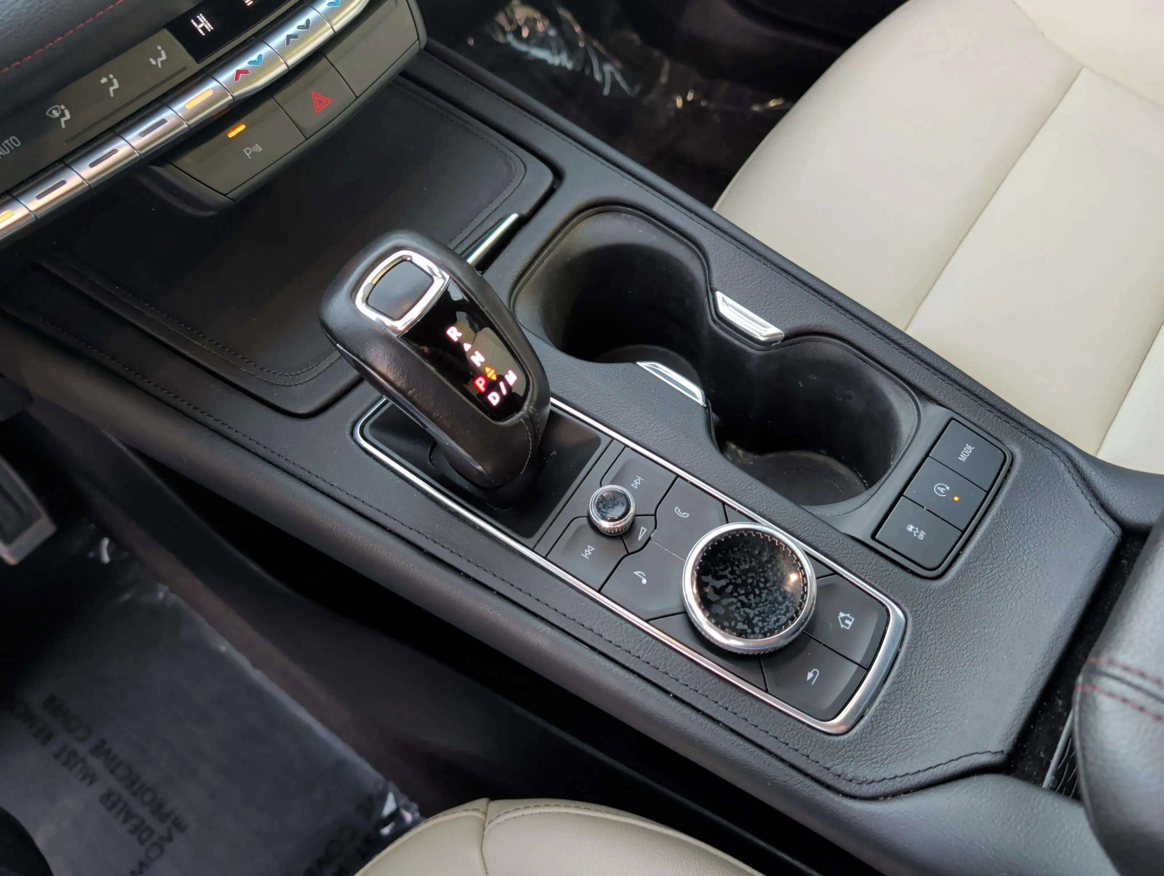 Used 2019 Cadillac XT4 Sport image 37