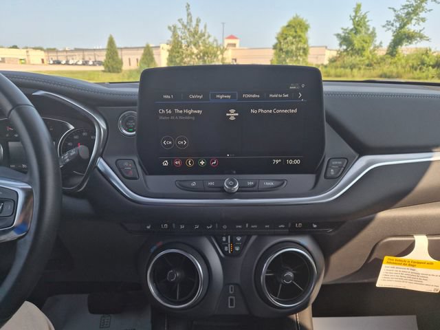 Used 2024 Chevrolet Blazer LT FWD image 24