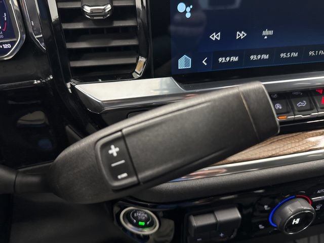 Used 2025 Chevrolet Silverado 1500 LT AWD/4WD image 15