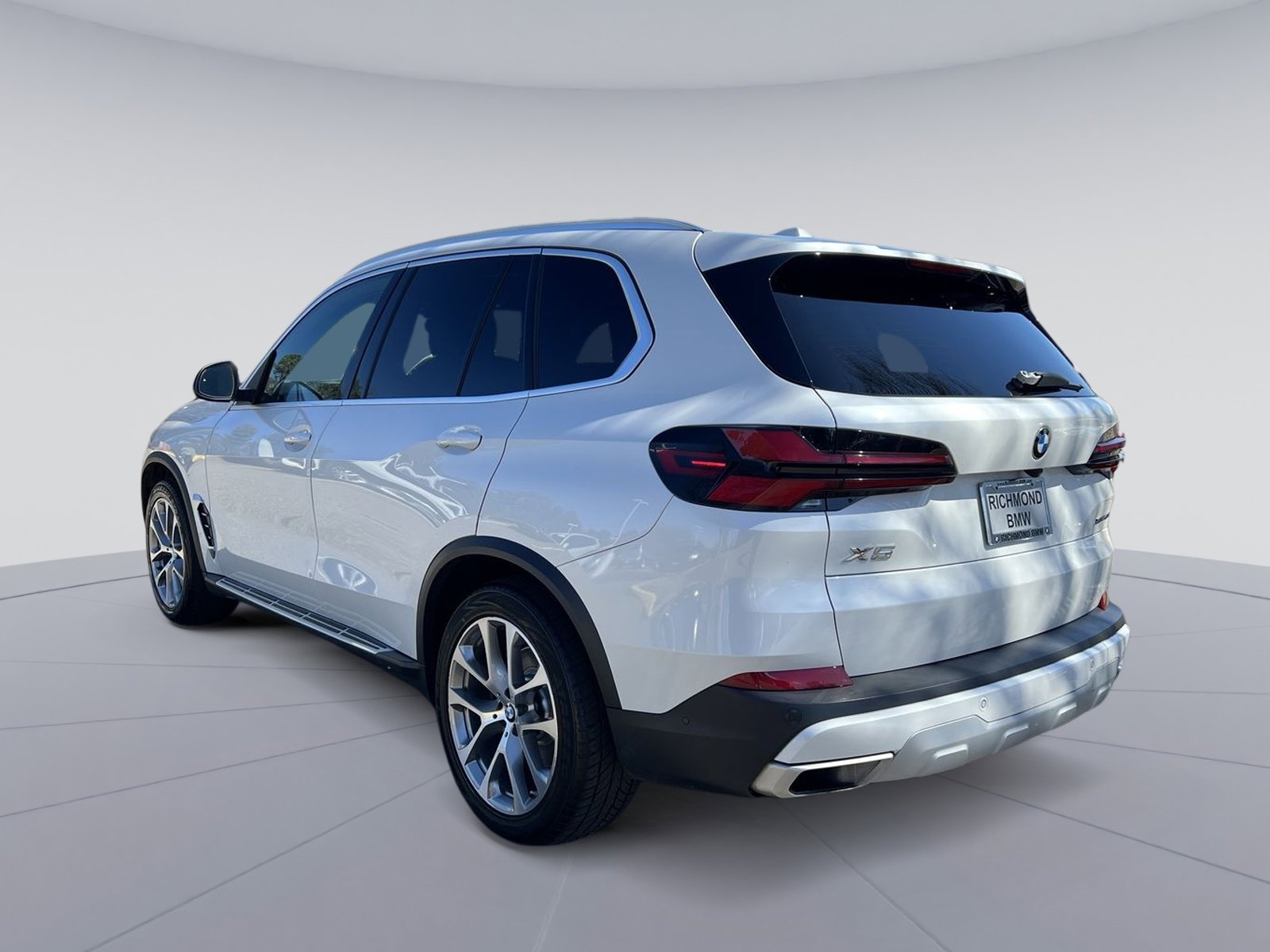 Used 2024 BMW X5 xDrive40i image 3