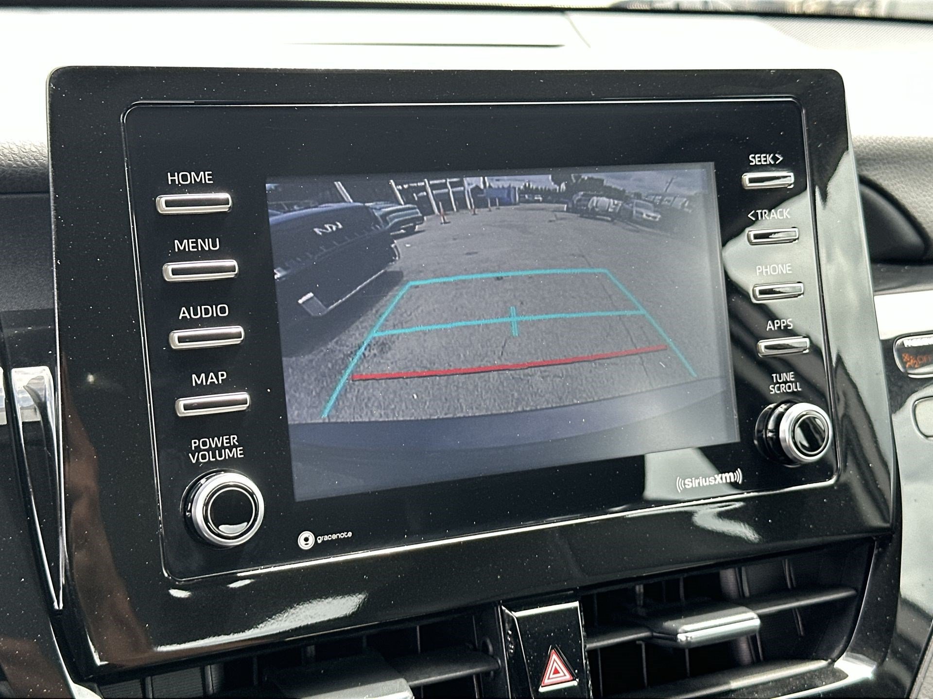 Used 2022 Toyota Camry SE FWD image 21