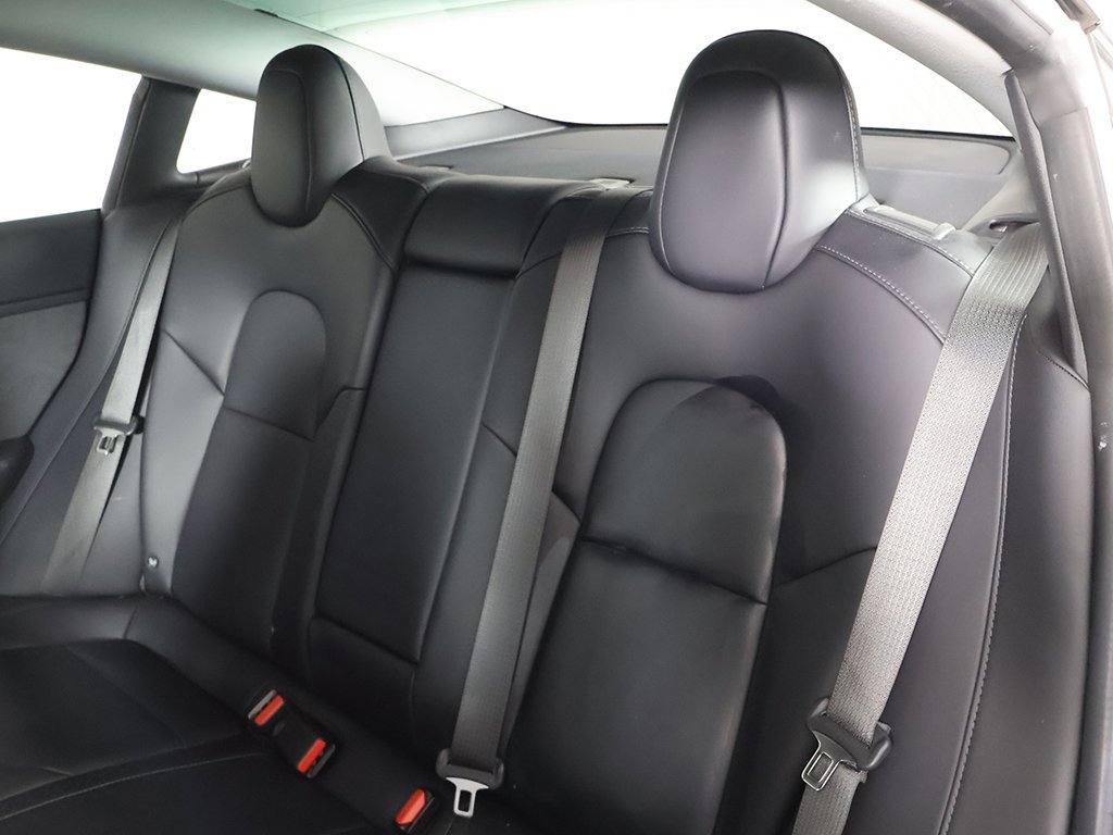 Used 2018 Tesla Model 3 Long Range image 32
