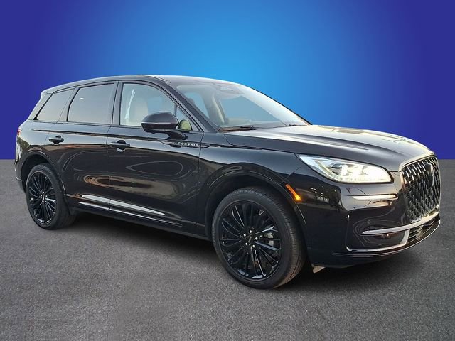 Certified 2025 Lincoln Corsair Reserve w/ Jet Appearance Package AWD/4WD image 3