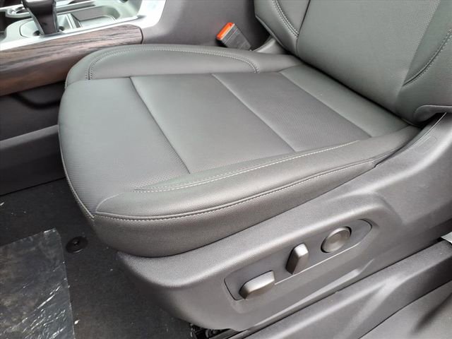 New 2026 GMC Sierra 1500 SLT image 21