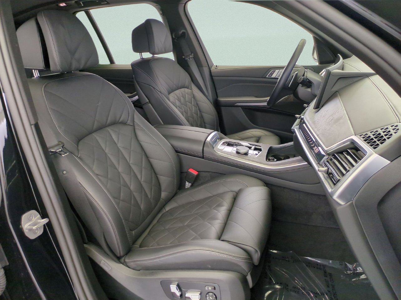 Used 2025 BMW X5 sDrive40i w/ Climate Comfort Package RWD image 25