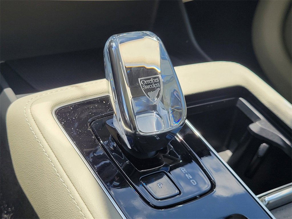 New 2026 Volvo XC90 B6 Ultra image 15