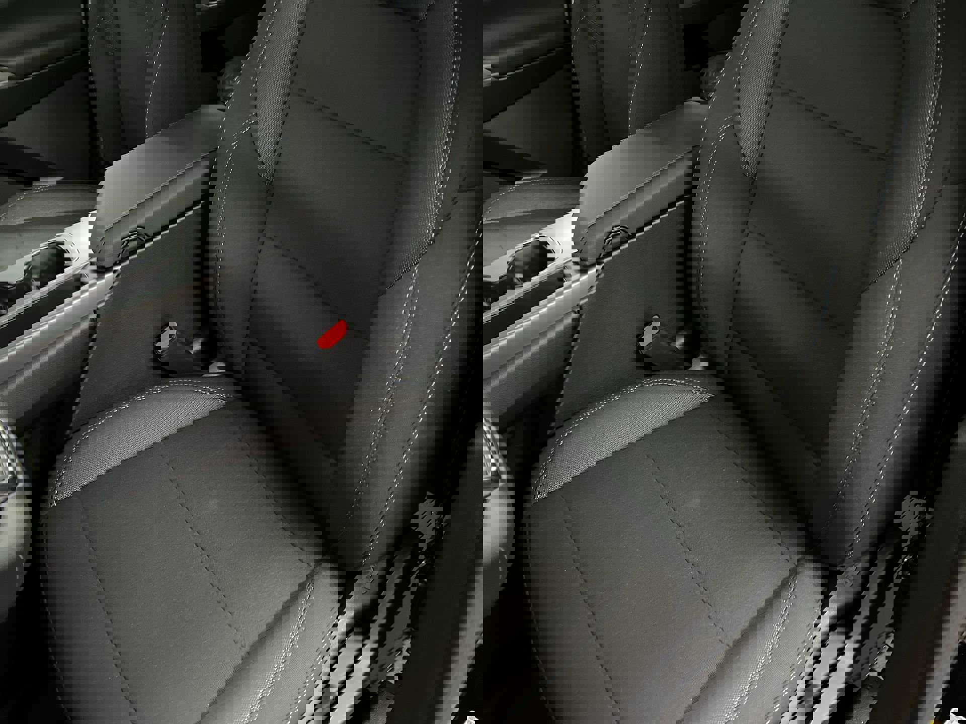 New 2026 Chevrolet Equinox EV LT image 52