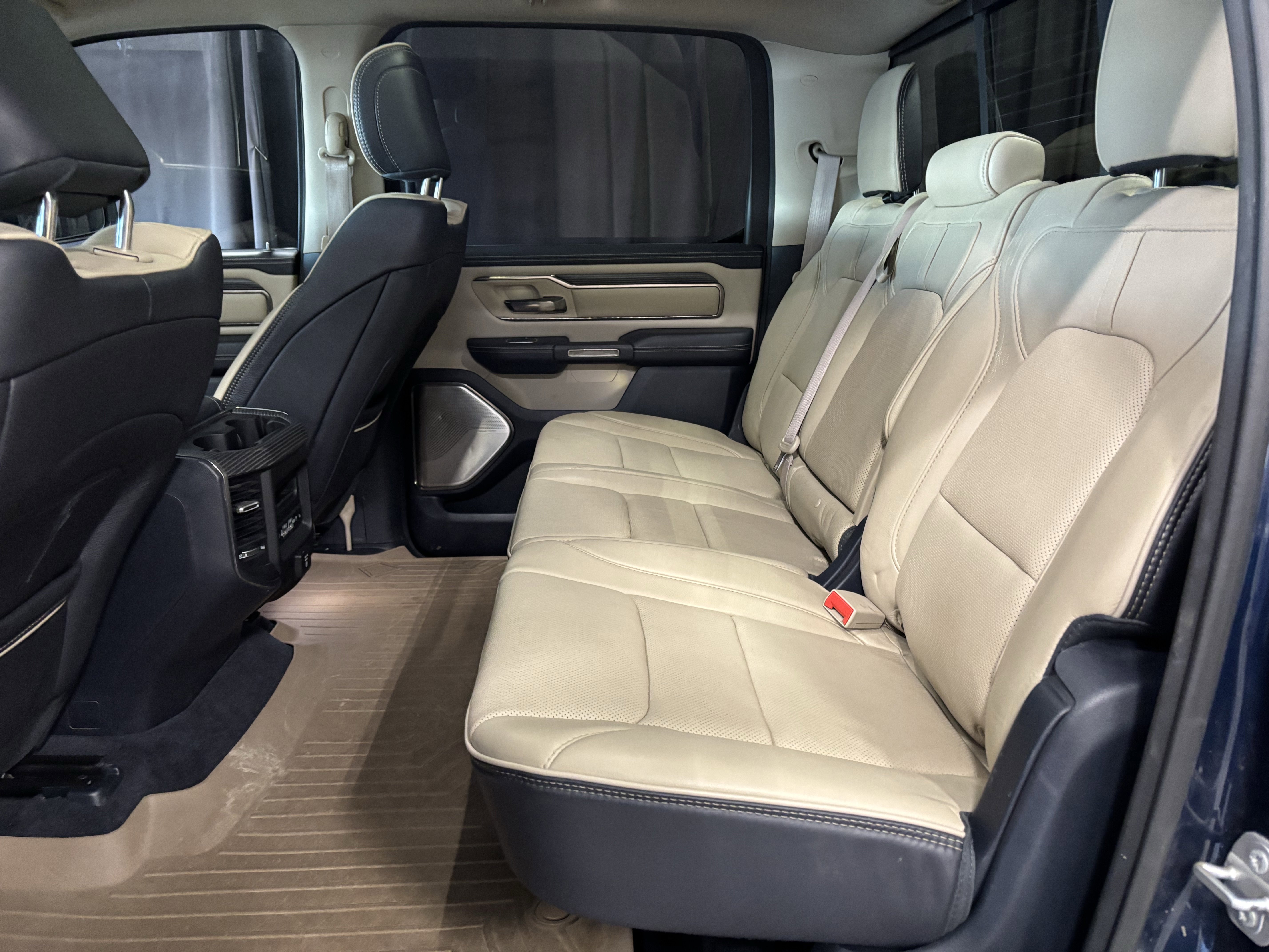 Used 2020 RAM 1500 Limited image 7